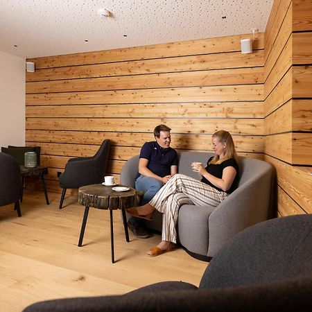 B&B Chasa Arfusch 아르데츠 외부 사진