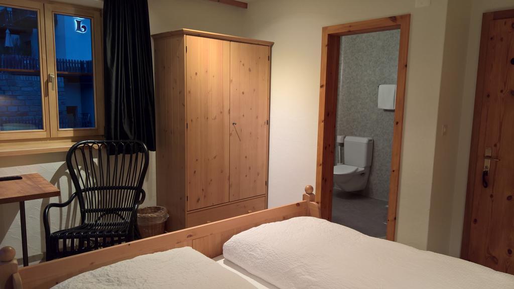B&B Chasa Arfusch 아르데츠 외부 사진