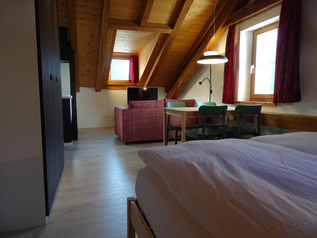 B&B Chasa Arfusch 아르데츠 외부 사진