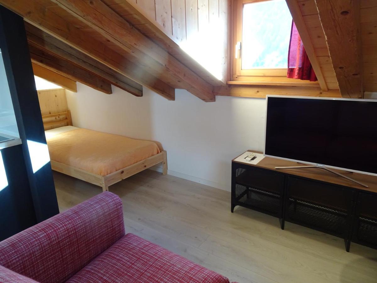 B&B Chasa Arfusch 아르데츠 외부 사진